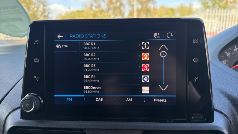 Peugeot Partner Long Diesel 850 1.5 BlueHDi 100 Professional Premium Crew Van